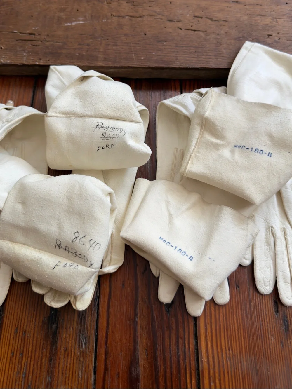 Vintage early 19th c white kid leather mousquetaire opera gloves 2 pairs